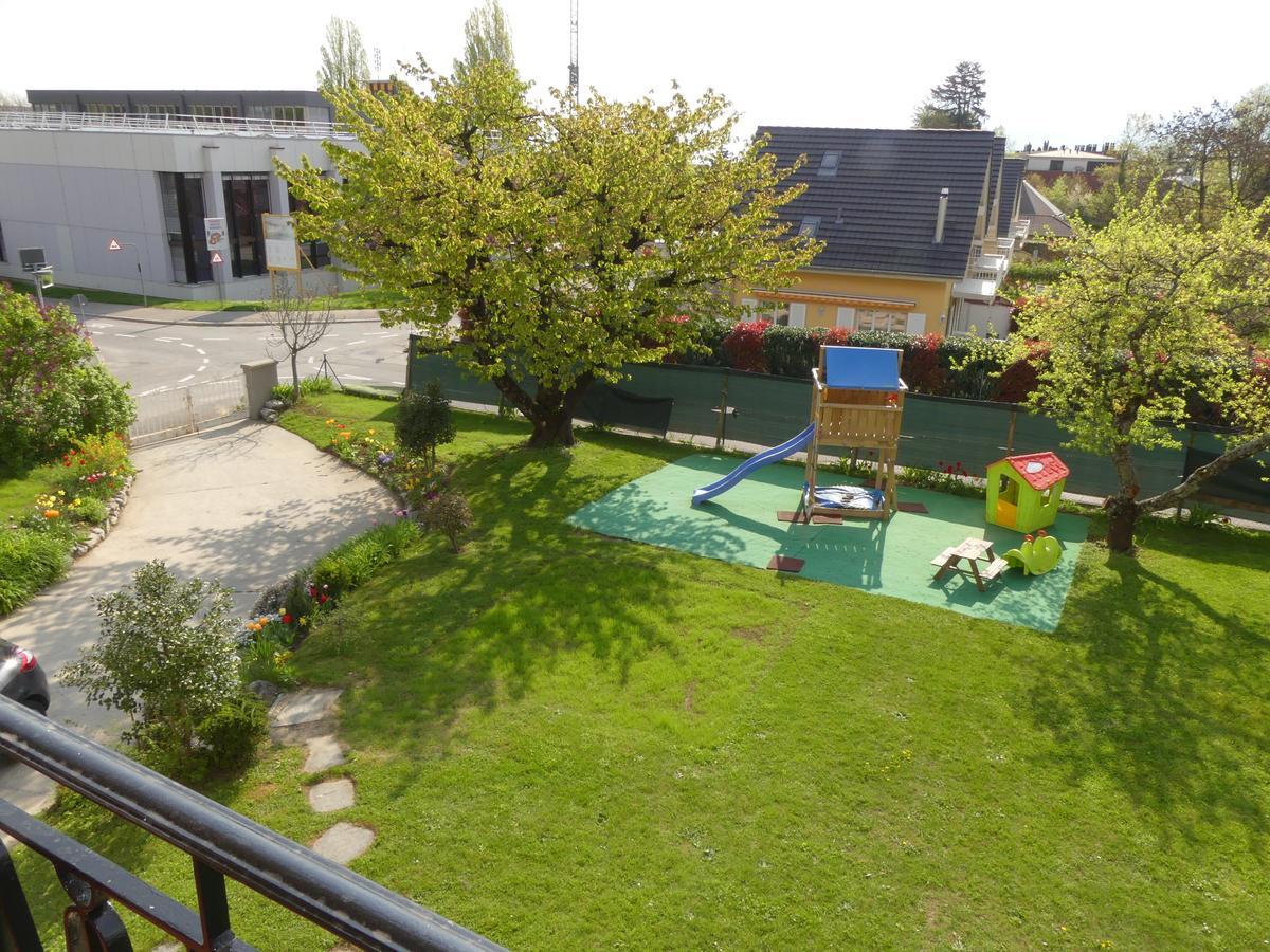 Au Bonheur Des Iris Bed & Breakfast Rolle Eksteriør bilde