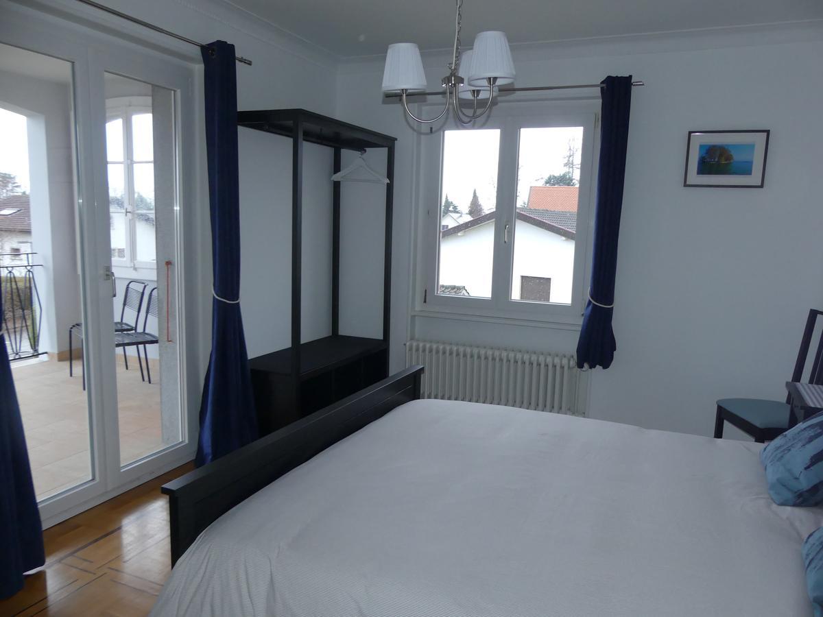 Au Bonheur Des Iris Bed & Breakfast Rolle Eksteriør bilde