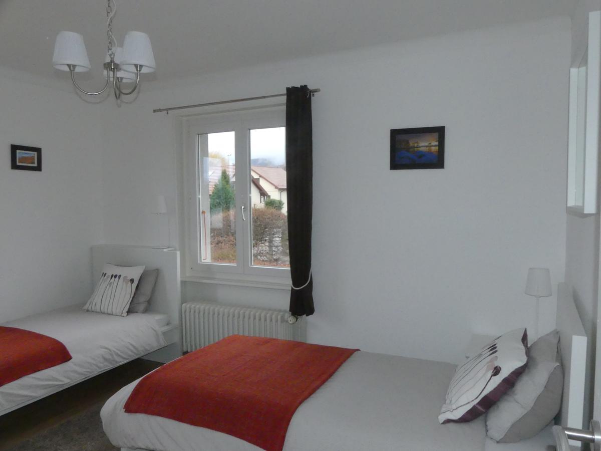 Au Bonheur Des Iris Bed & Breakfast Rolle Eksteriør bilde