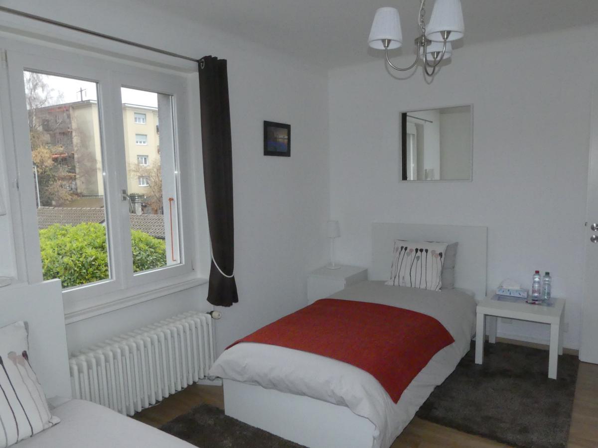 Au Bonheur Des Iris Bed & Breakfast Rolle Eksteriør bilde